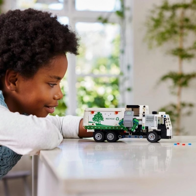 LEGOae Technic 42167 Camion poubelle Mackae LR Électrique
