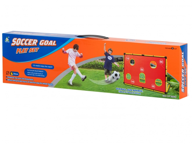 But de football d'entraînement avec bâches cibles et ballon