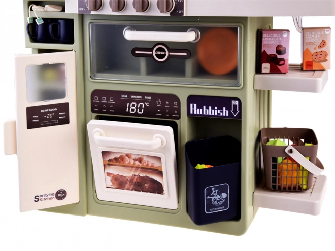 Grande cuisine réaliste avec vapeur, sons et lumières