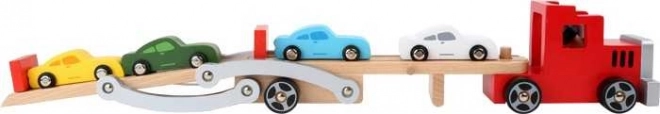 Petit camion en bois avec voitures