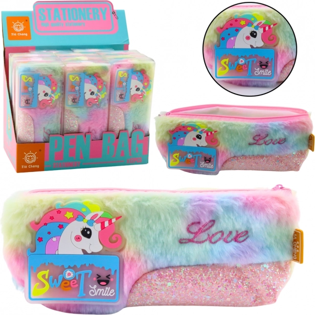 Trousse peluche avec licorne et détails scintillants