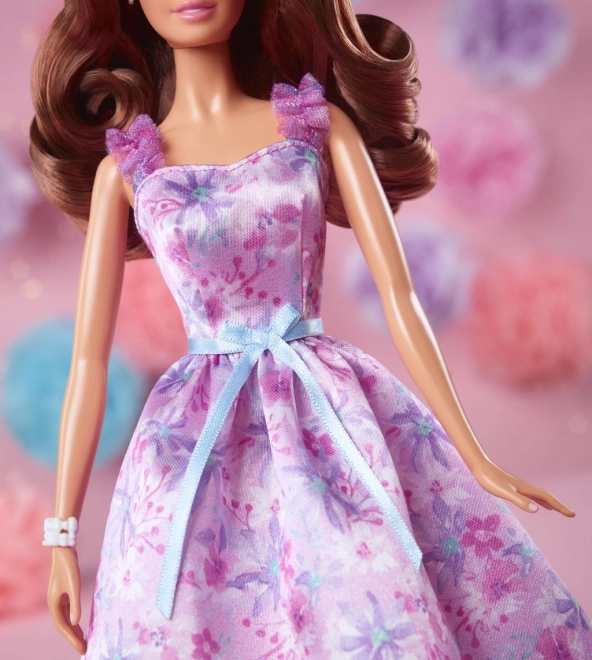Poupée Barbie avec signature de souhaits d'anniversaire