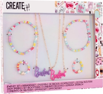 Perles pastel et breloques ludiques
