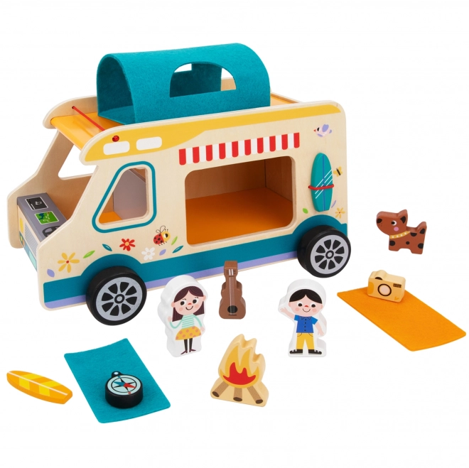 Caravane en bois Tooky Toy avec personnages pour le camping