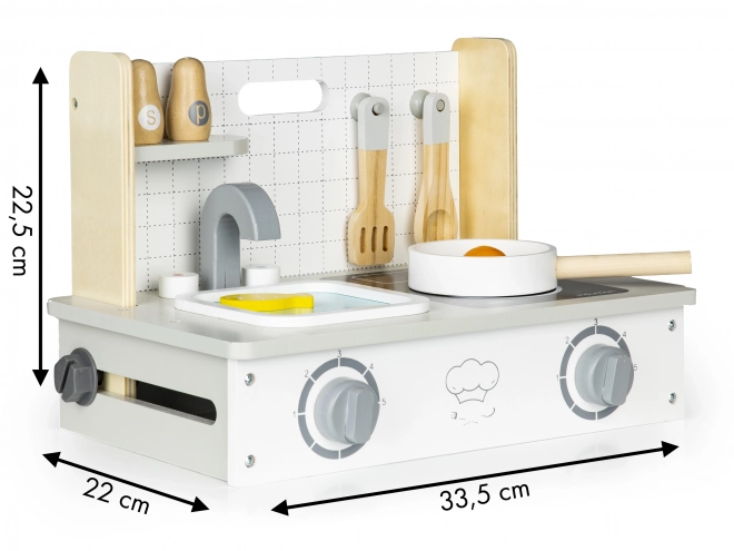 Cuisinette en bois avec accessoires