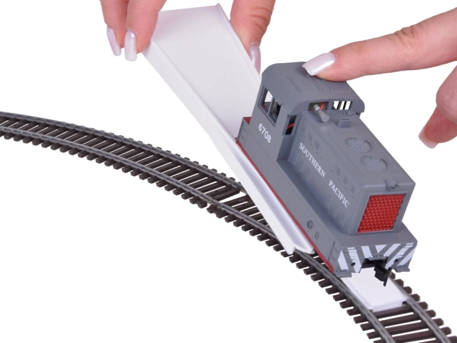 Ensemble électrique avec unité de contrôle et train de marchandises