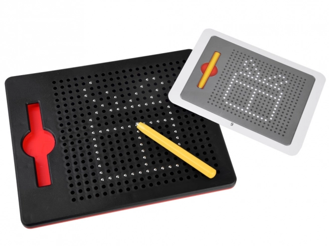Tableau créatif avec billes magnétiques