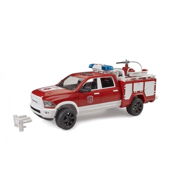 Bruder camion de pompiers RAM 2500 avec gyrophare lumineux et sonore