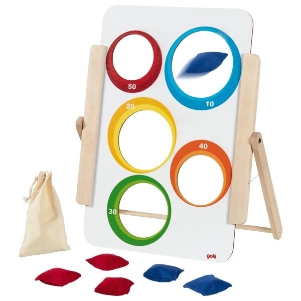Jeu de lancer de sacs