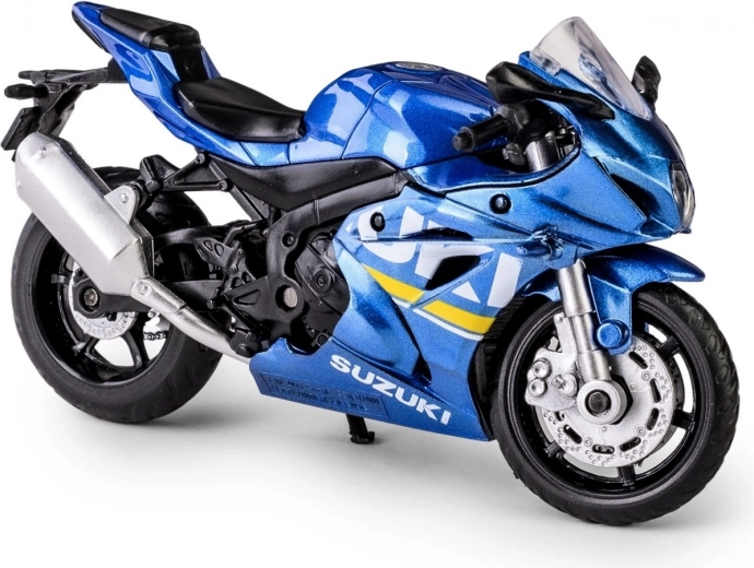 Pièces métalliques et pneus en caoutchouc