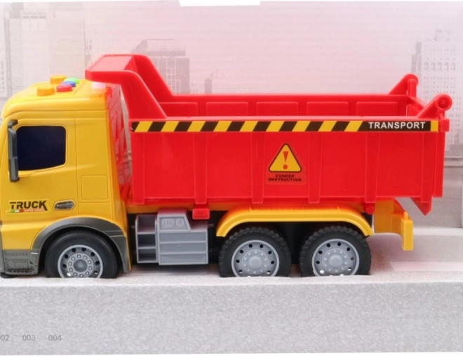 Camion à inertie avec lumière et son