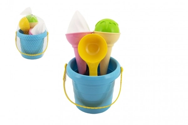 Ensemble pour sable en plastique seau + moules à glace dans un filet 12x17x12cm 12m+