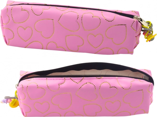 Trousse rose avec cœurs dorés