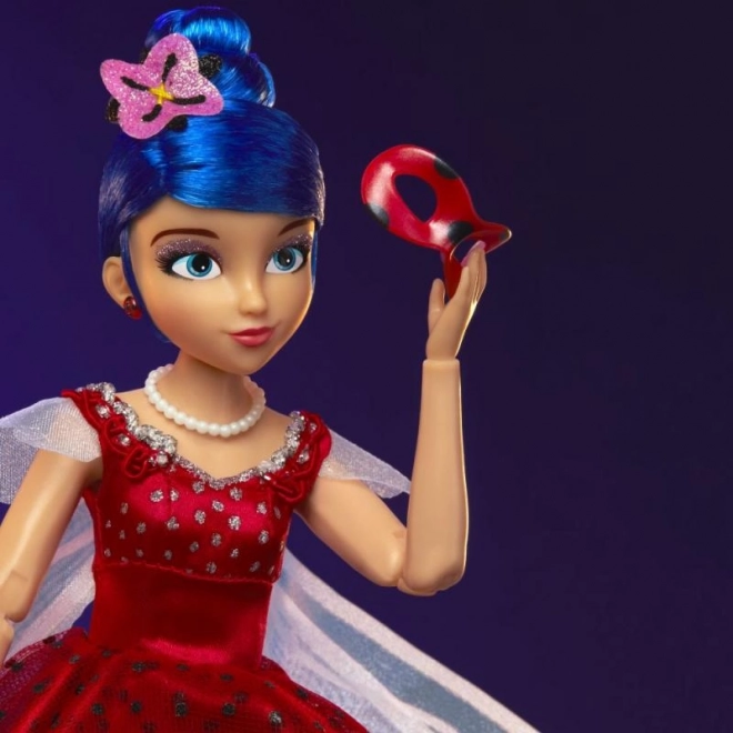 Miraculous : Coccinelle et Chat Noir : Poupée COCCINELLE EN ROBE DE BAL
