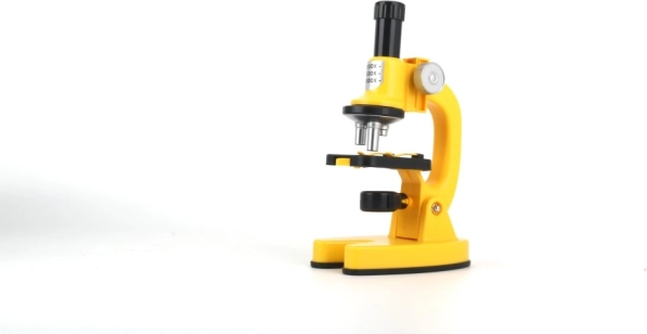 Microscope coloré pour enfants