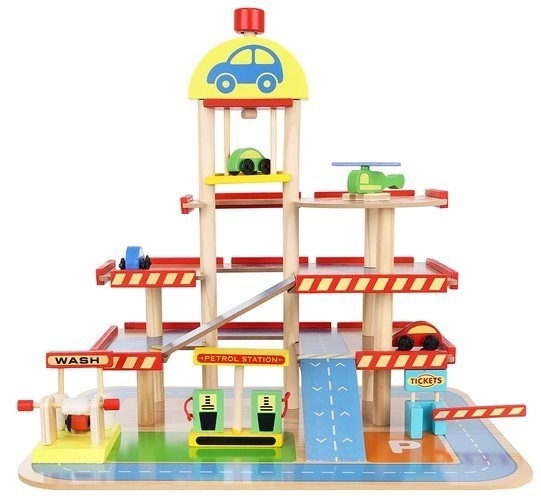 Garage de stationnement en bois