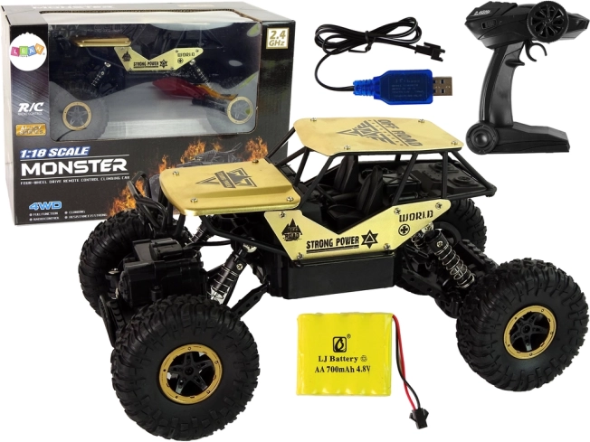 Voiture RC tout-terrain 1:18 noire et dorée à grandes roues