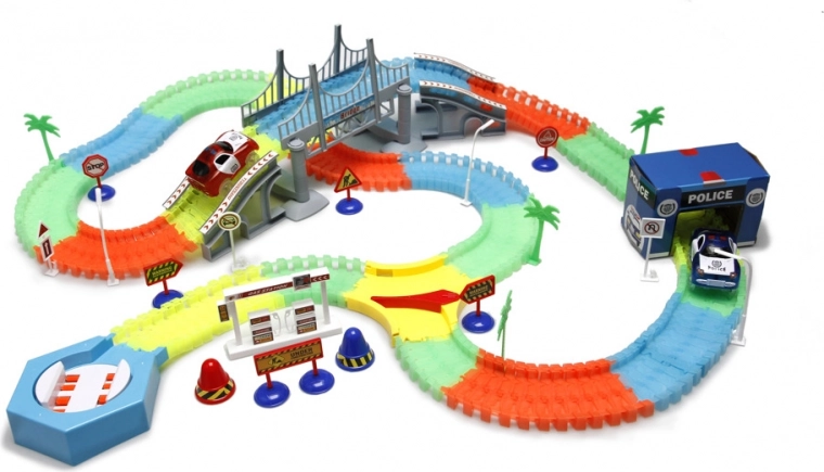 Petite voiture LED lumineuse en roulant