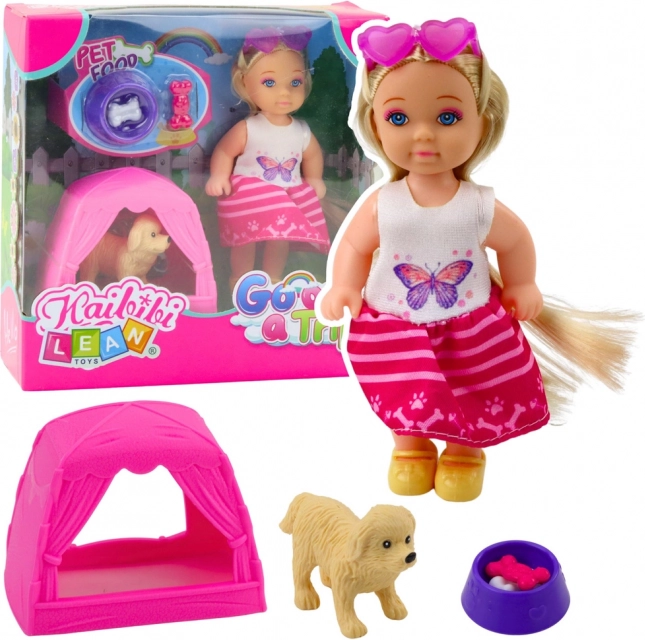 Mini poupée avec chien, tente et accessoires