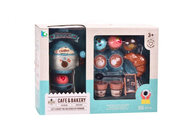 Douceurs de la cafétéria avec machine à glace, tasses et muffins
