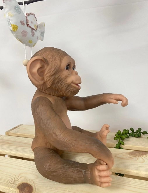 Guca 993 REBORN OPIČKA - singe bébé réaliste avec corps en vinyle - 32 cm