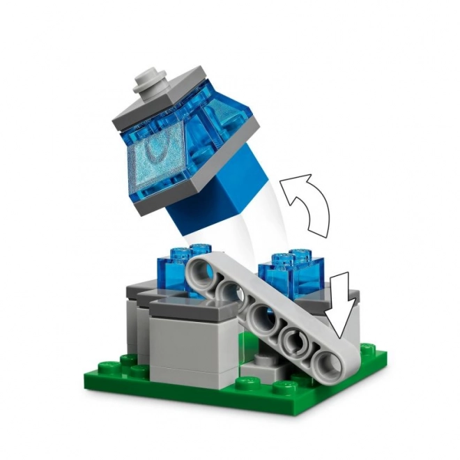 LEGO Minecraft 21273 Attaque de l'exploseur de Ghast sur le village
