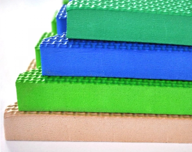 Tapis en mousse pour enfants beige avec bords