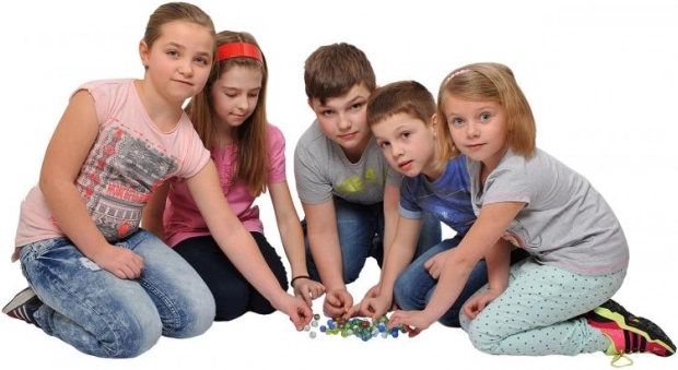 Un jeu qui rassemble les enfants