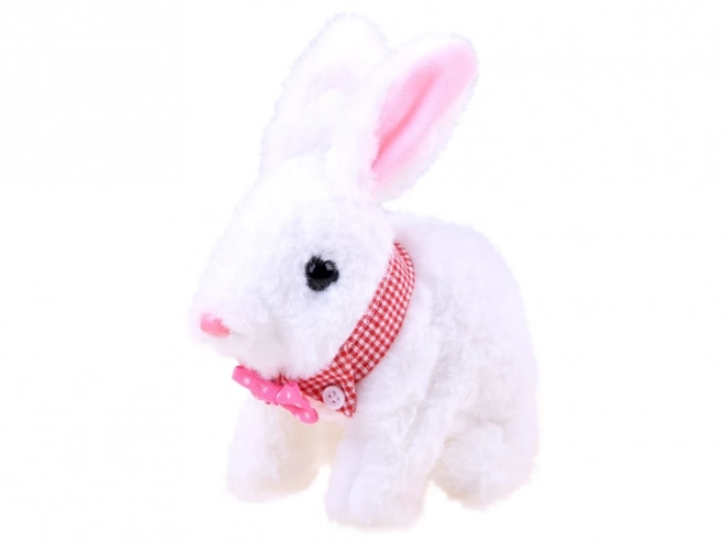 Lapin interactif dans un panier avec accessoires – Rose
