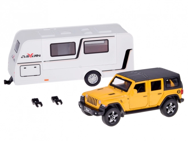 Voiture tout-terrain et caravane pour les vacances