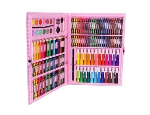 Grand ensemble de peinture dans une valise rose