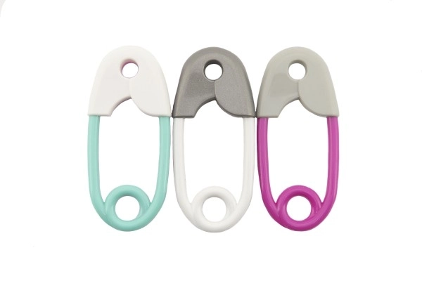 Hochet épingle plastique 12cm dans un sac 0m+