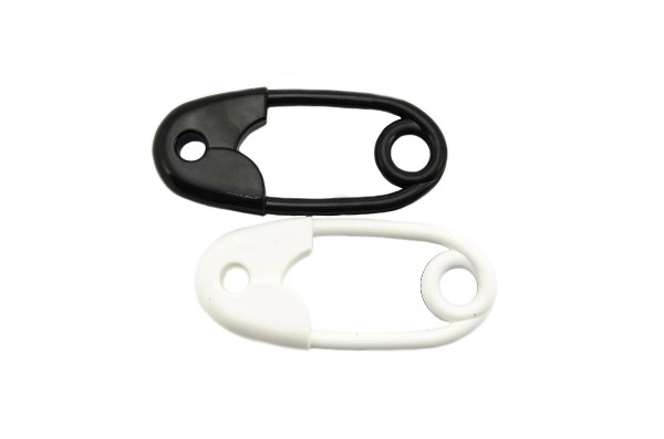 Hochet épingle plastique noir et blanc 12cm assortis 2 types en sachet 0m+