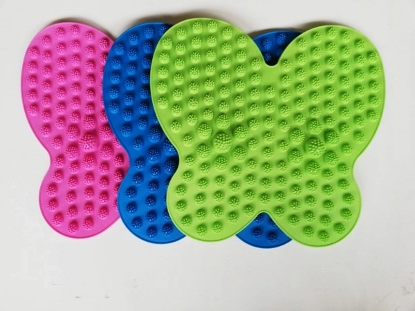 Tapis de massage réflexe pour pieds en plastique 36x38 cm