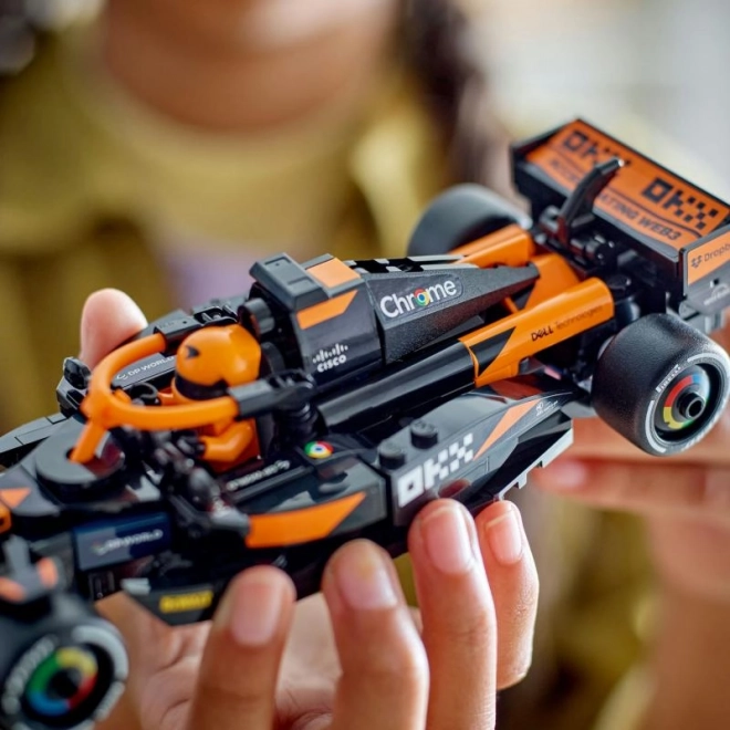 LEGO® Speed Champions 77251 Voiture de course de l'équipe McLaren F1® MCL38