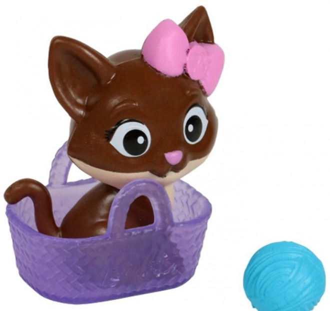 Barbie chaton dans le panier