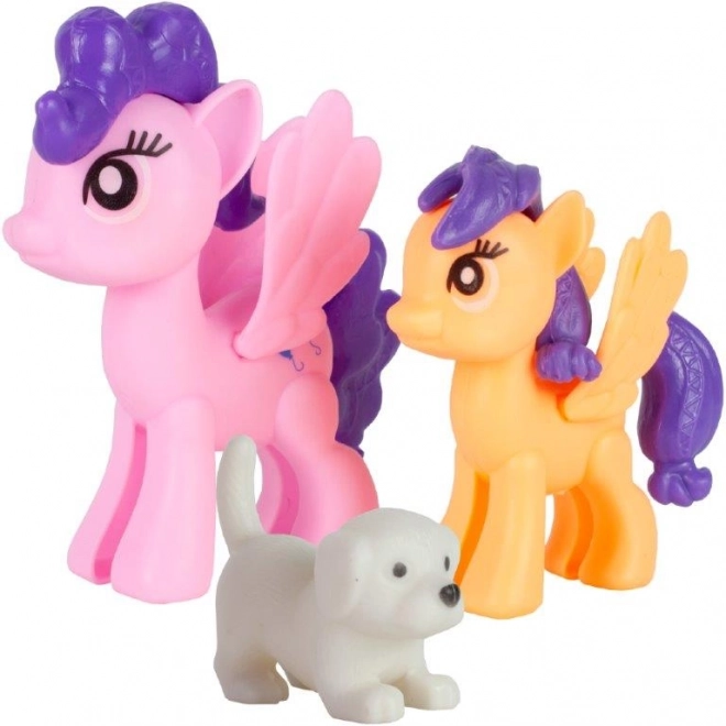 Maison de poupée avec poneys