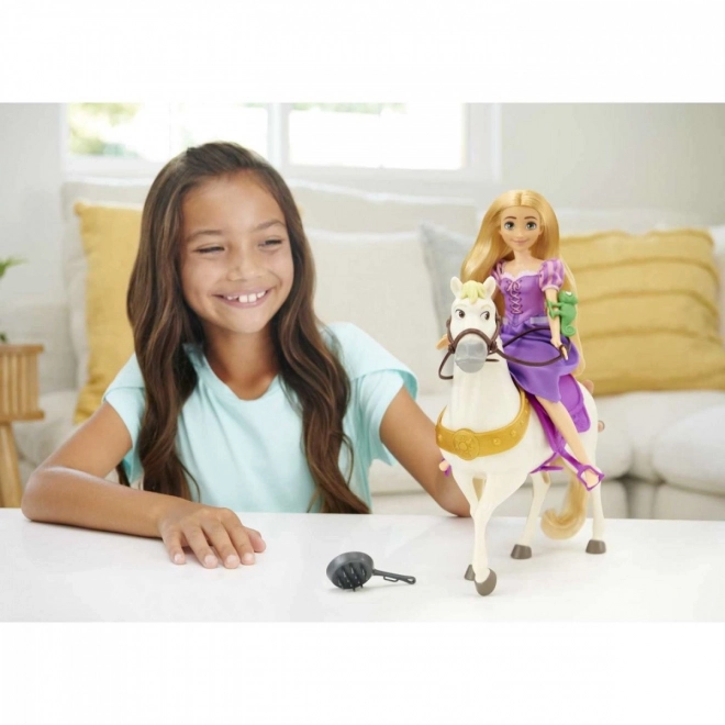 Disney princesse Raiponce et Maximus