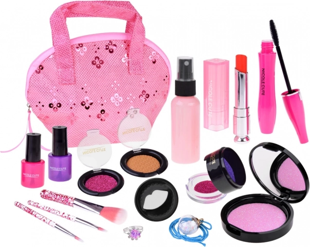 Large choix de maquillage pour enfants