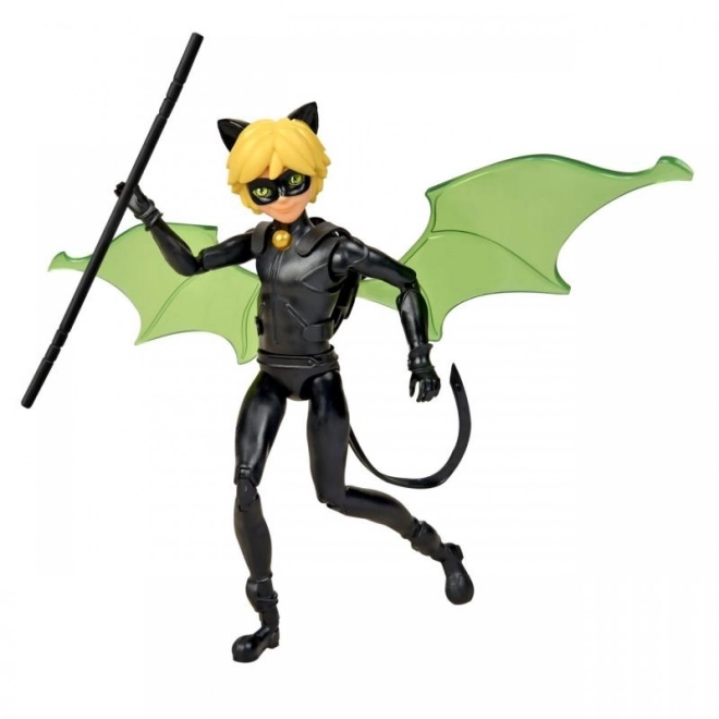 Figurine Miraculous Cat Noir avec ailes de combat
