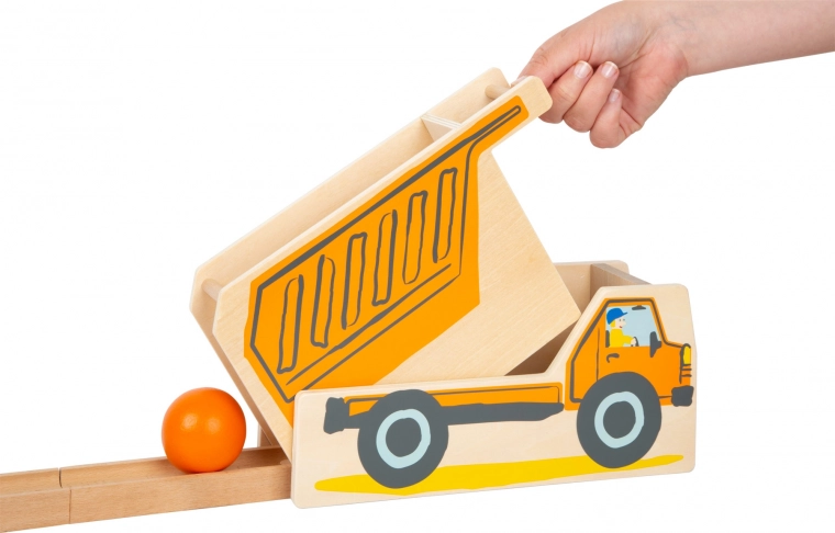 Engins de chantier en action : pelle mécanique et benne
