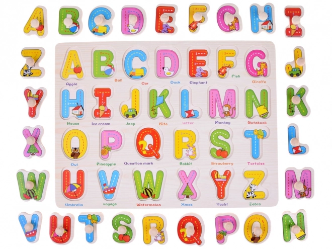 Tableau en bois coloré avec lettres