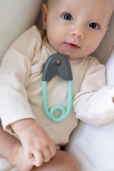 Hochet pour enfants épingle gris turquoise