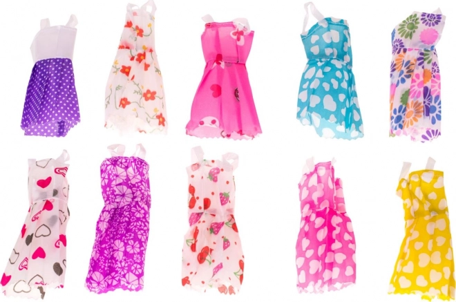 Ensemble de vêtements et d'accessoires pour poupées - 43 pièces