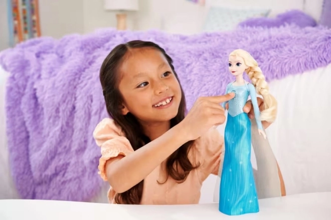 Poupée chantante Elsa du film La Reine des neiges