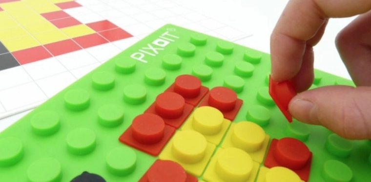 Création façon pixels : couleurs vives et base solide