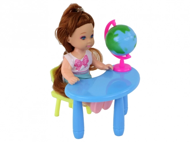Ensemble de jeu enseignante avec élève et accessoires scolaires