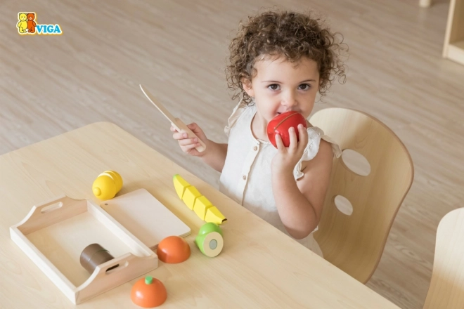 Fruits à découper en bois avec plateau