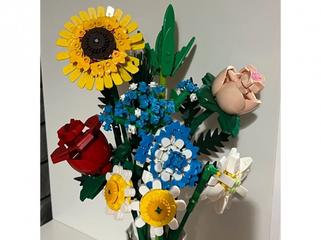 Kit de construction technique Fleurs des champs avec vase 618 pièces