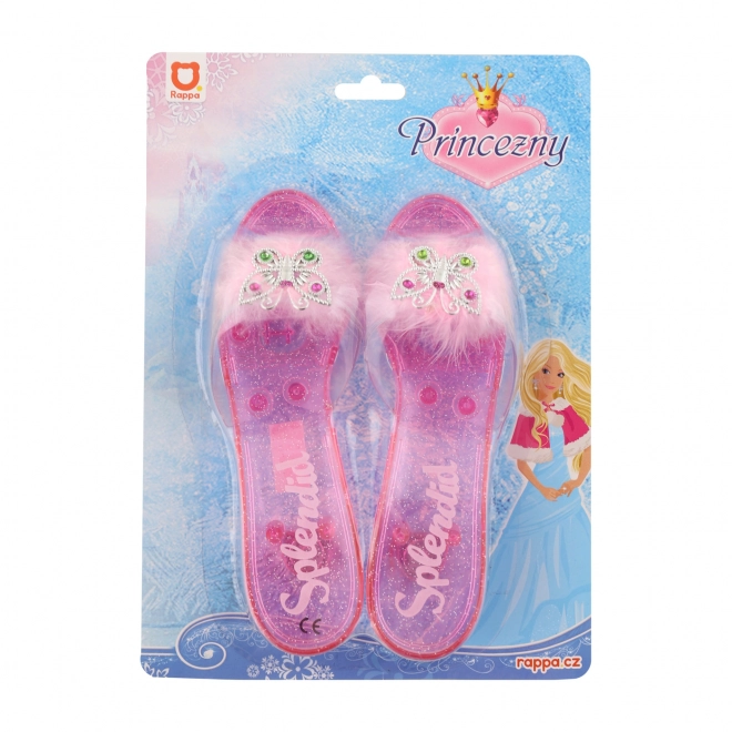 Petites chaussures roses